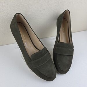 Talbots Ryan Keeper Deep Olive Green Suede Leather Flats Size 7.5 N.